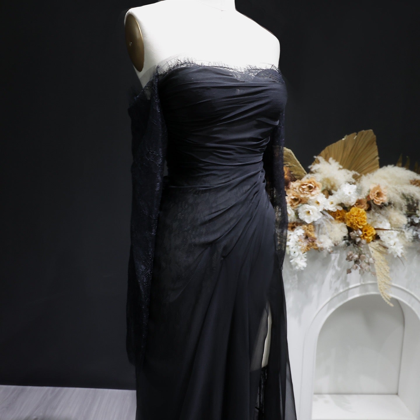 Serenelle Lace