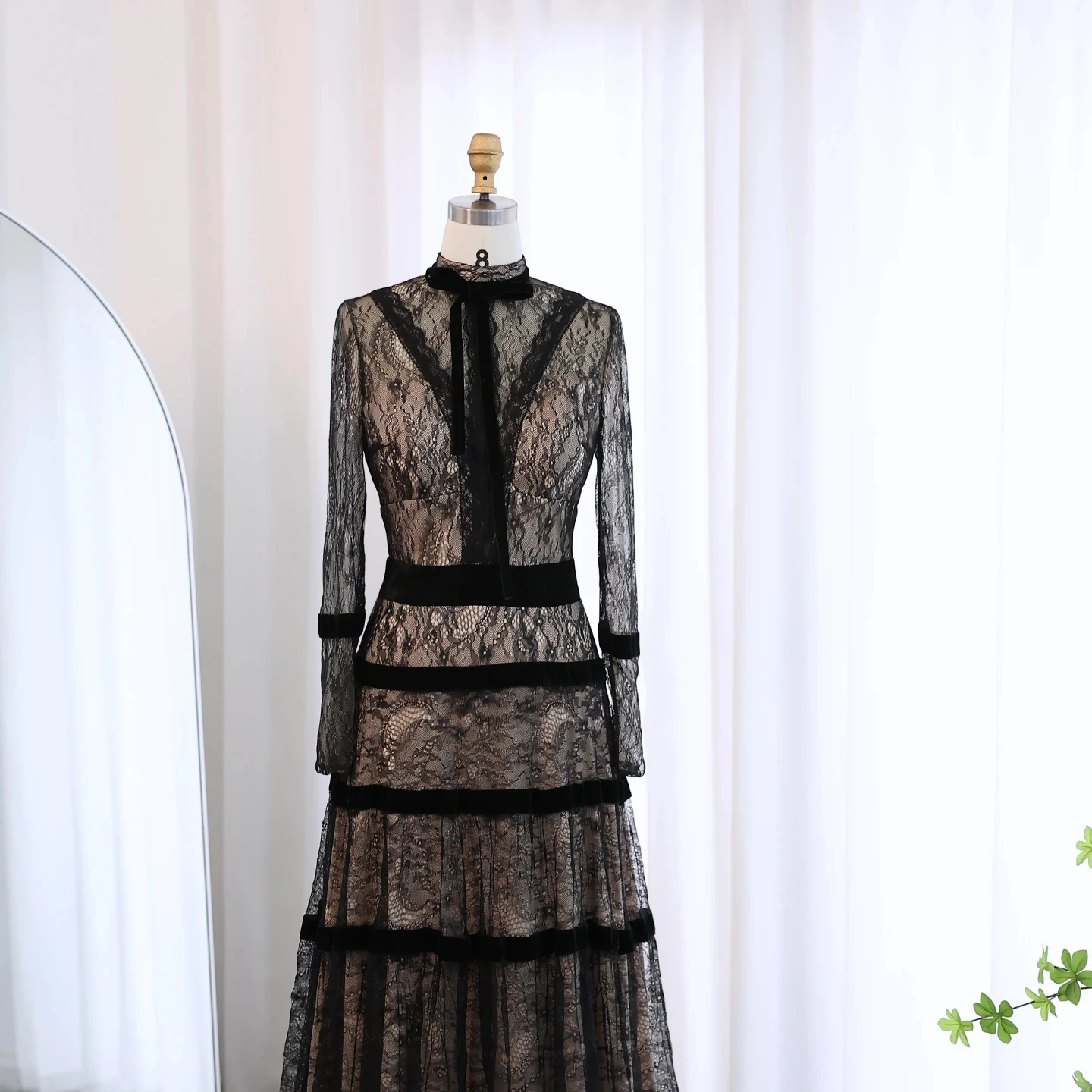 Lace Chantilly