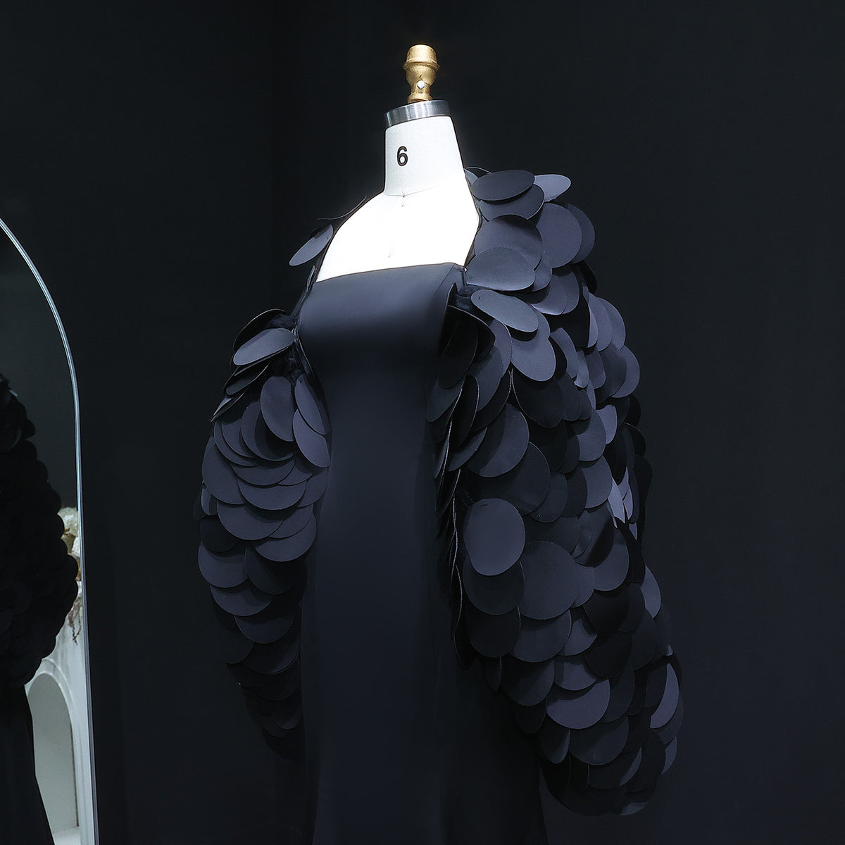 Luxury Black Strapless Ruffled Satin Mermaid Evening Dress SF588