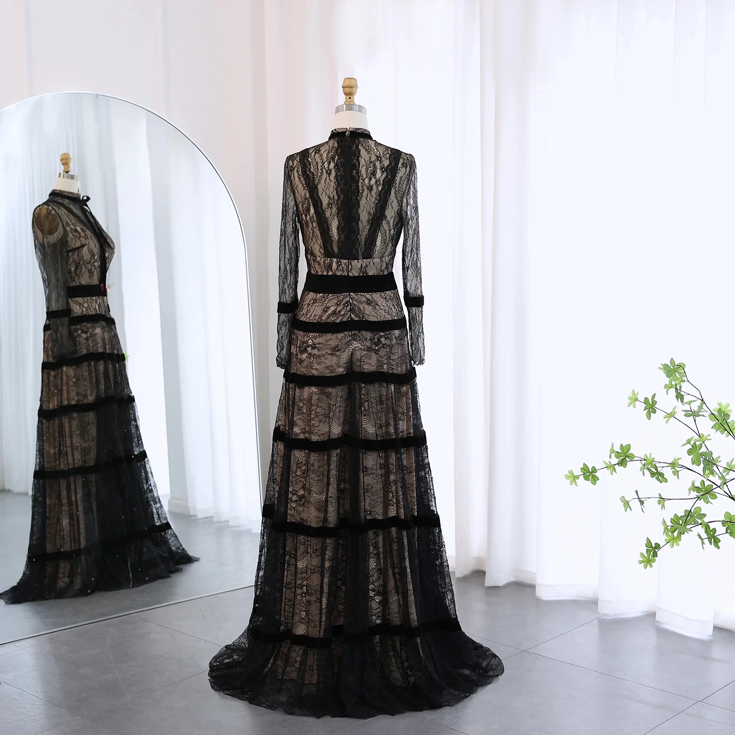 Lace Chantilly
