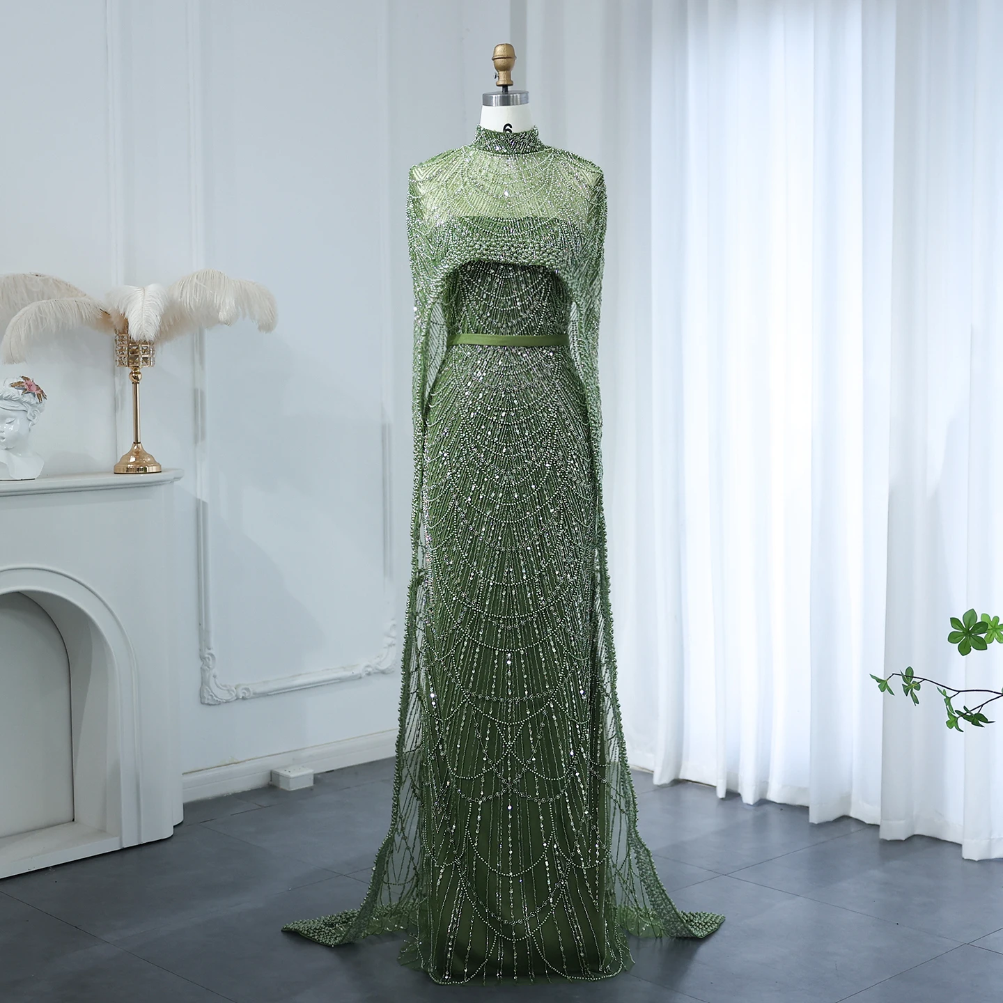 Enchanted - strapless with a removable cape