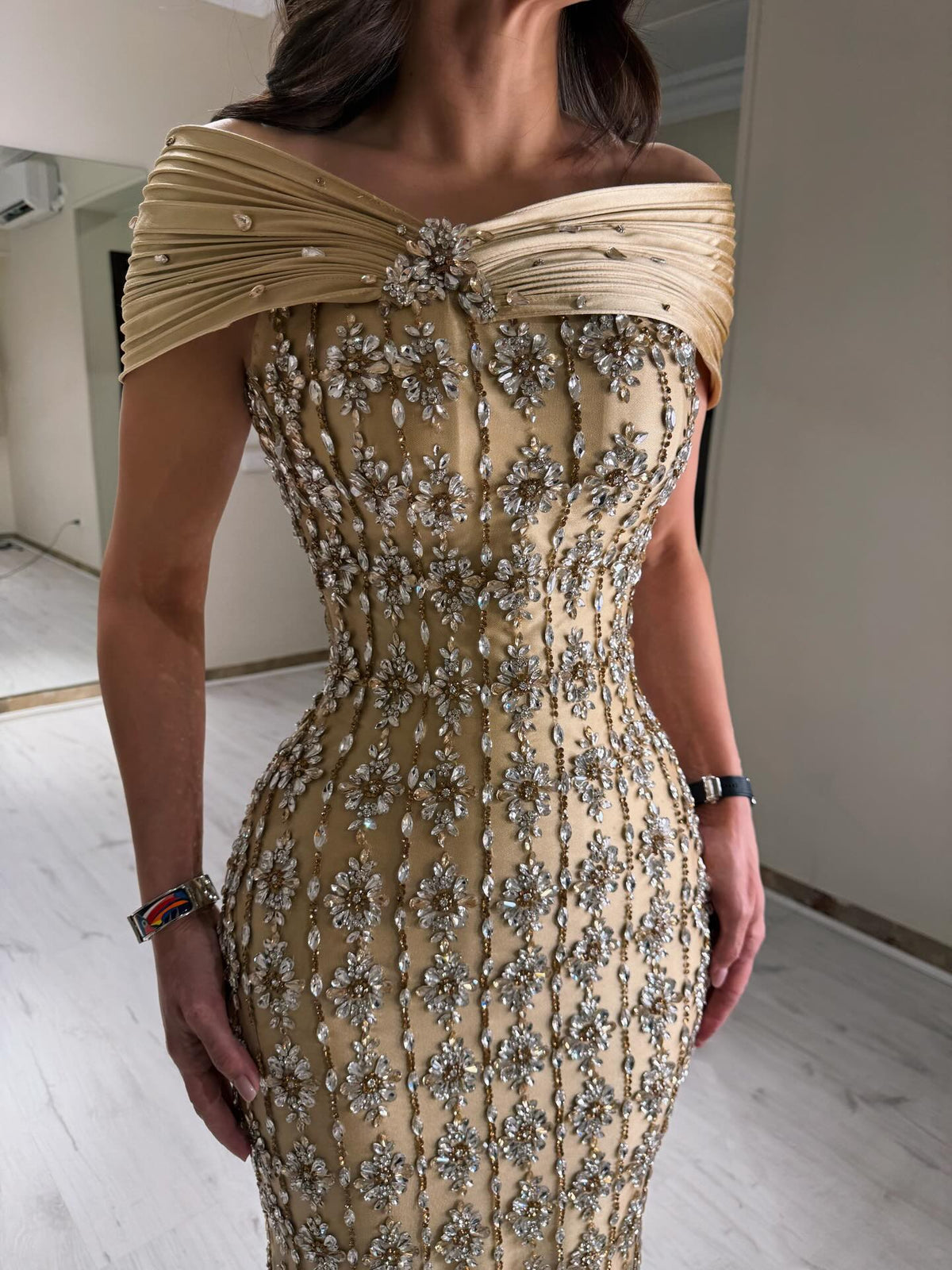 Dreamy Gold Floor-Length Mermaid Evening Dress with Geometric Beading SS217