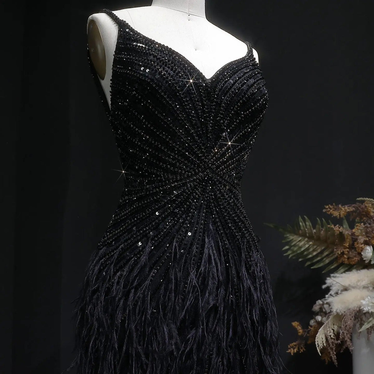 Sparkly Sequin Feather Mini Cocktail Dress Sweetheart Spaghetti Strap Party Dress RM124 - Black