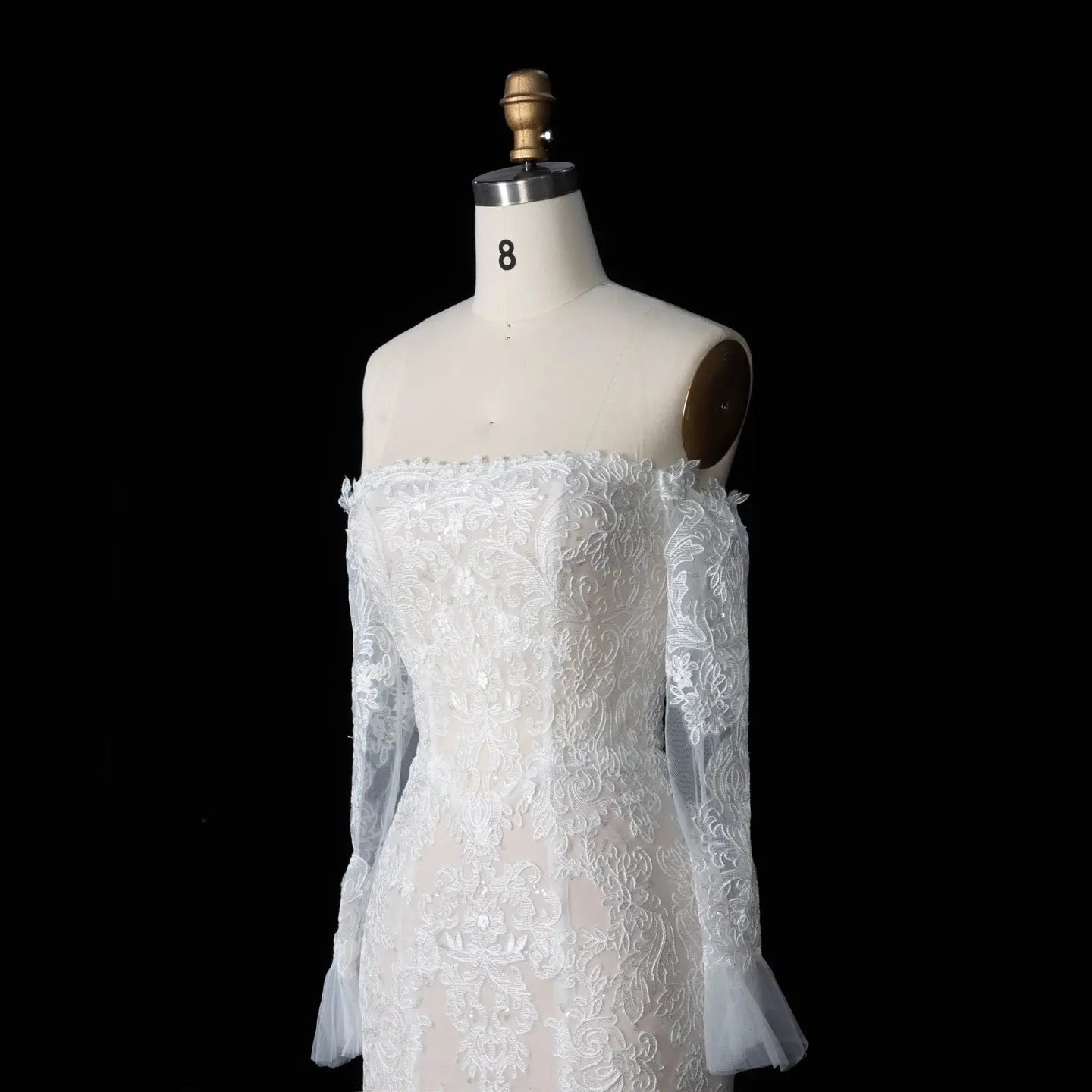 Off White Lace Stunning Feminine Mermaid Wedding Dress Train SW650