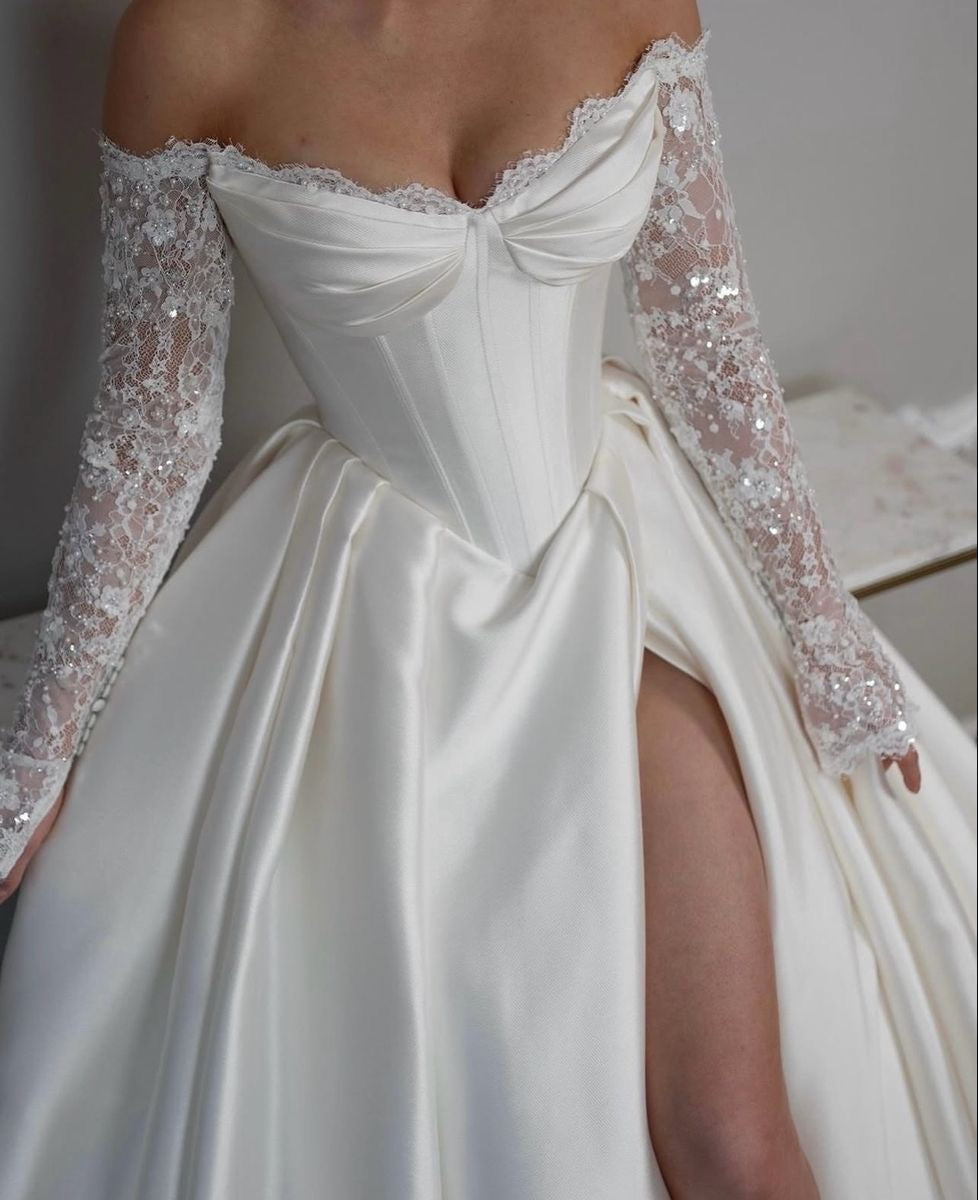Caresse