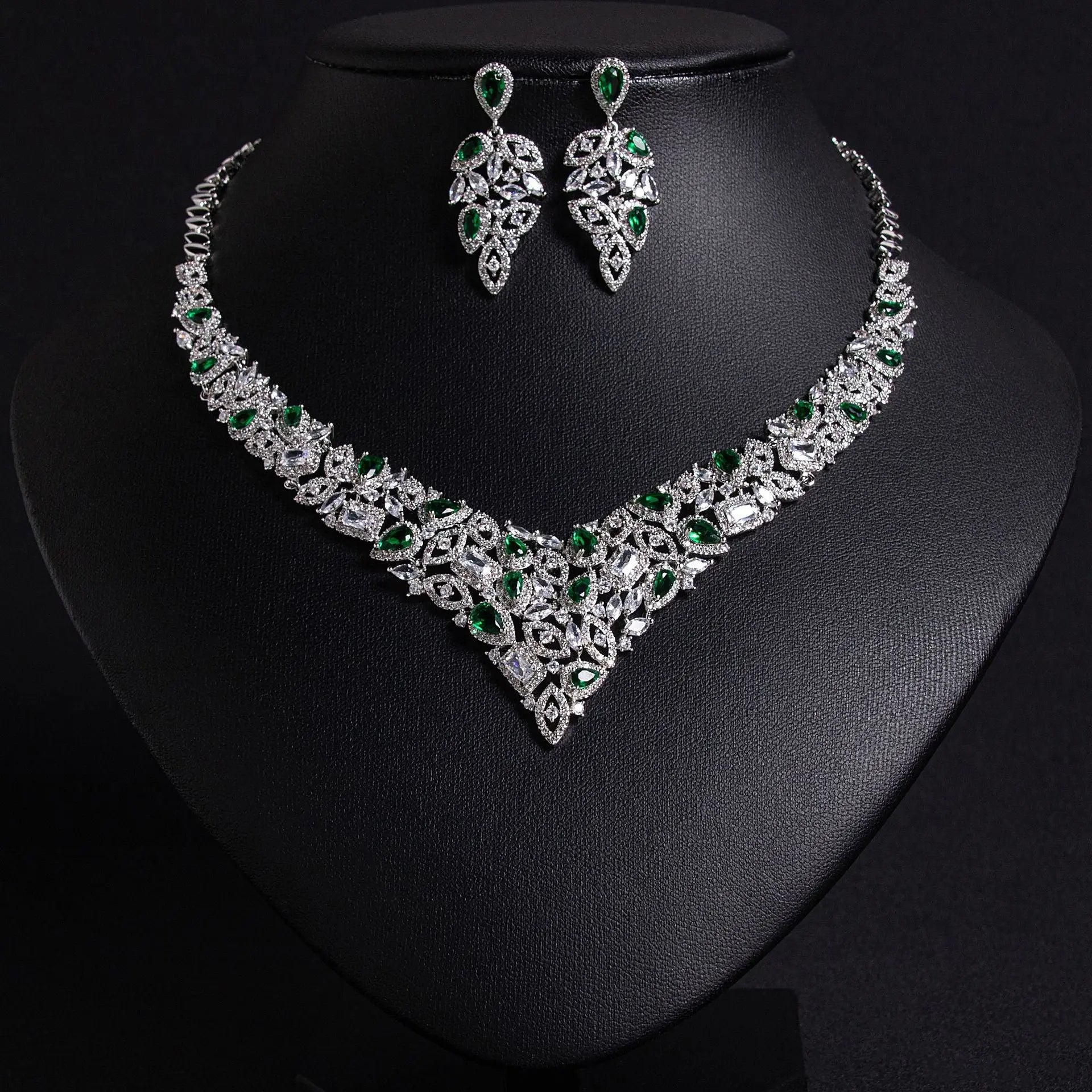 Sparkling Leaf Necklace and Earrings Set JW047