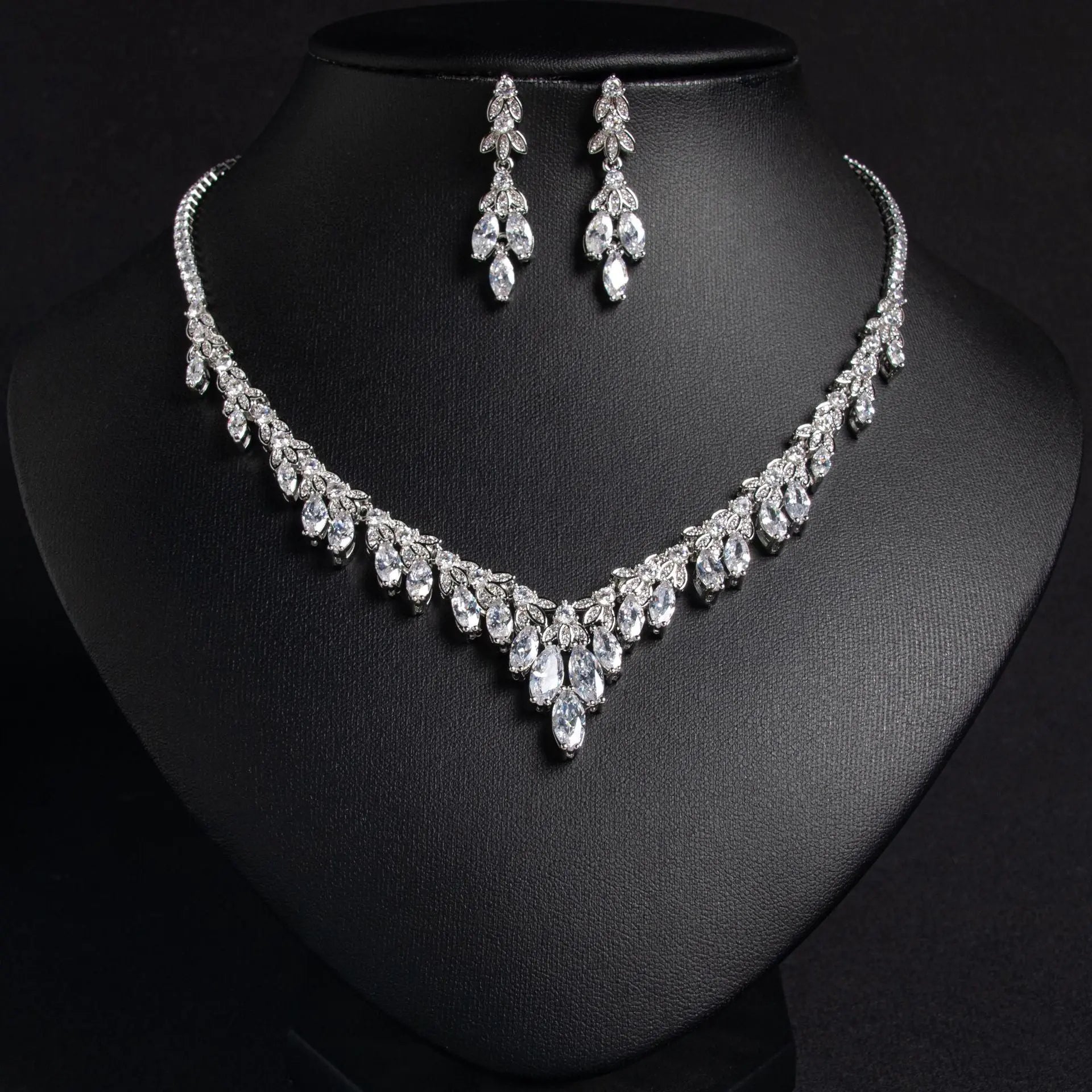 Simple Cubic Zirconia Earrings and Necklace Set JW056