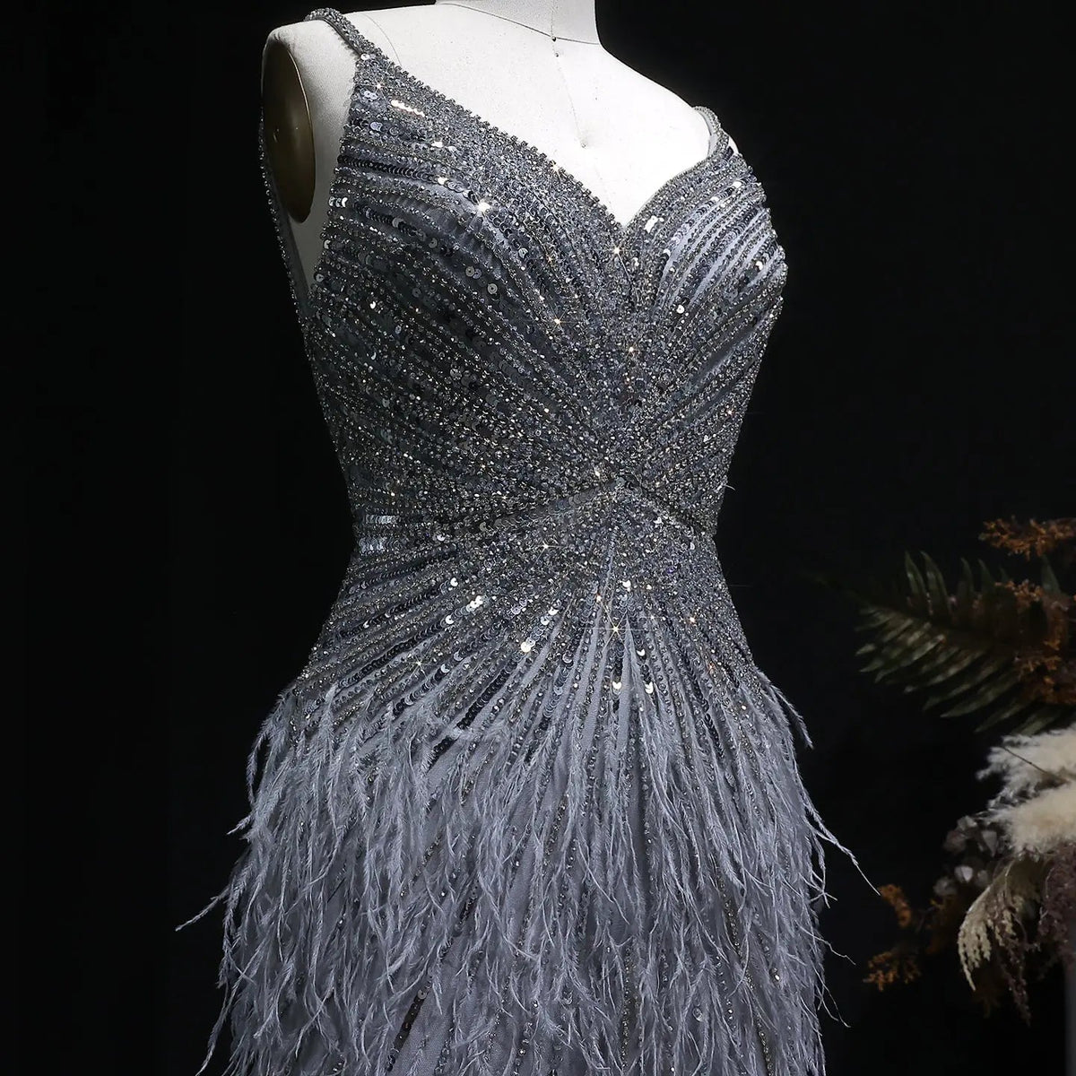 Sparkly Sequin Feather Mini Cocktail Dress Sweetheart Spaghetti Strap Party Dress RM124 - Gray