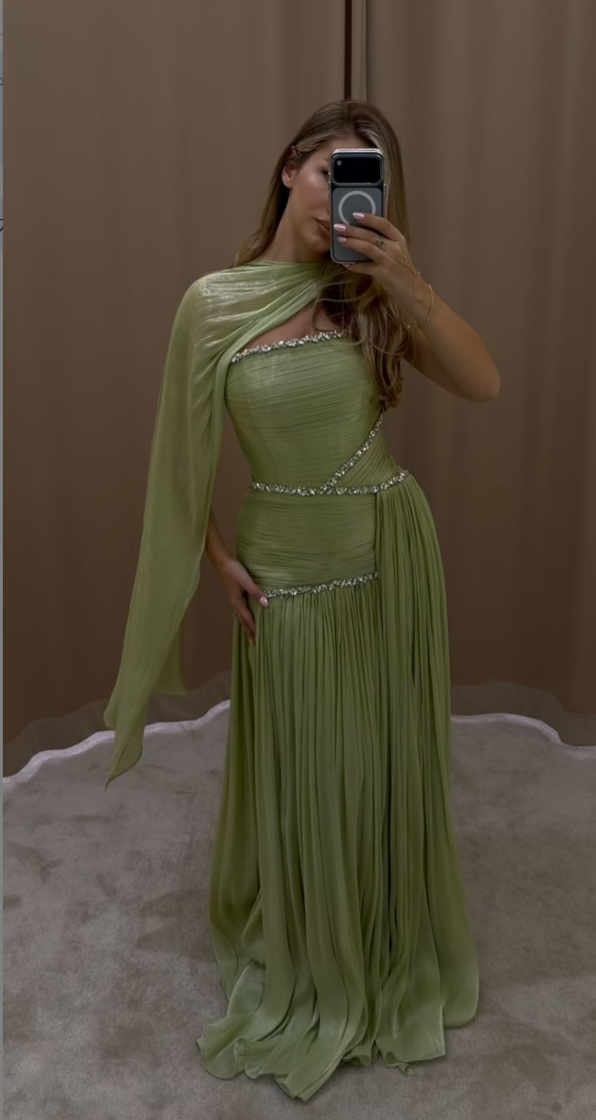 Elegant Green Pleated Chiffon Beaded Evening Dress with Cape SF189